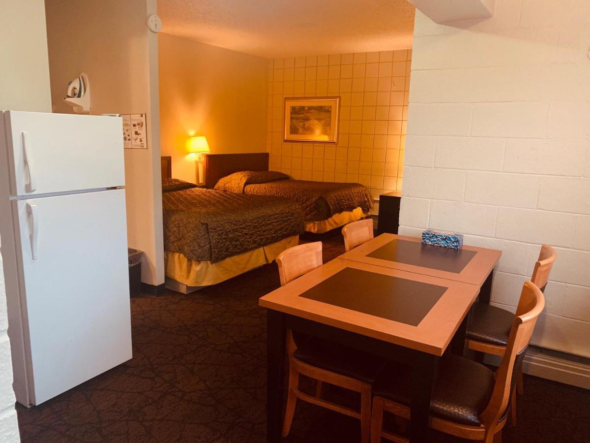 Red Carpet Inn & Suites Calgary Extérieur photo